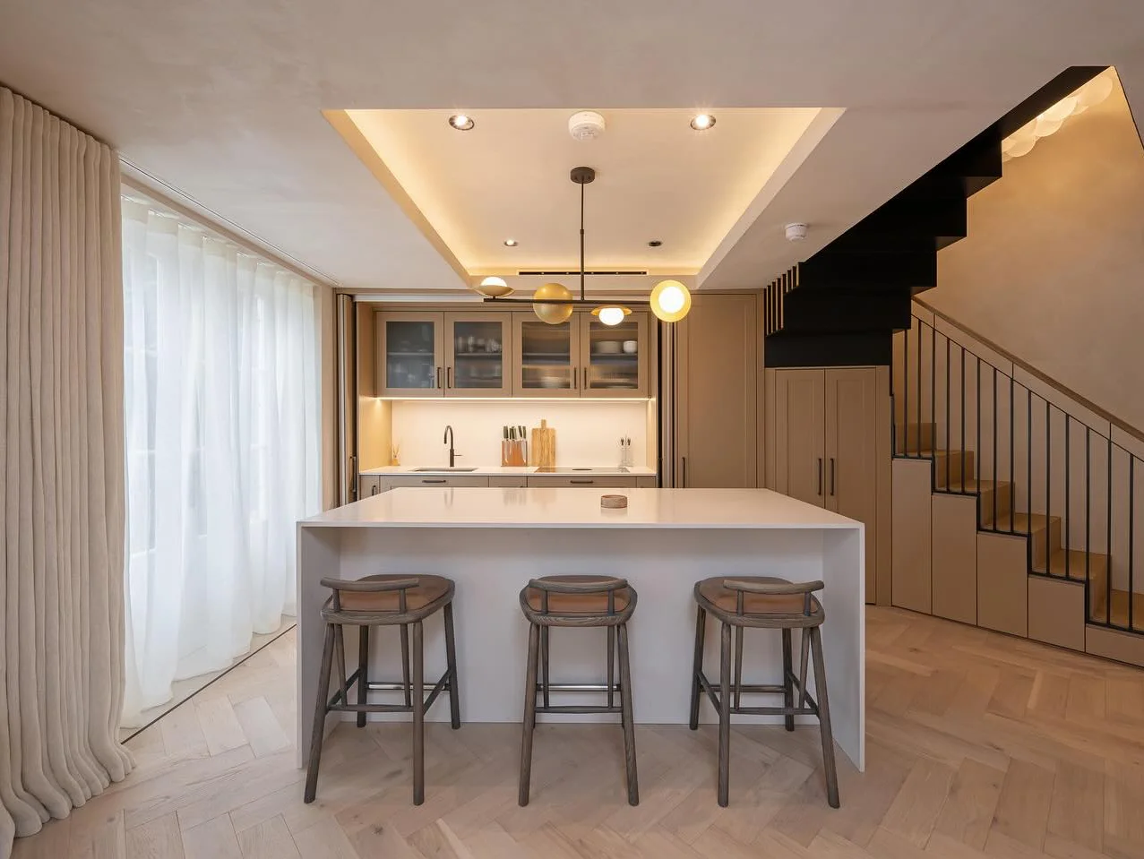 High-end Microcement installations London - Bespoke Surfaces for Domestic and Commercial Properties - Profile Plastering London