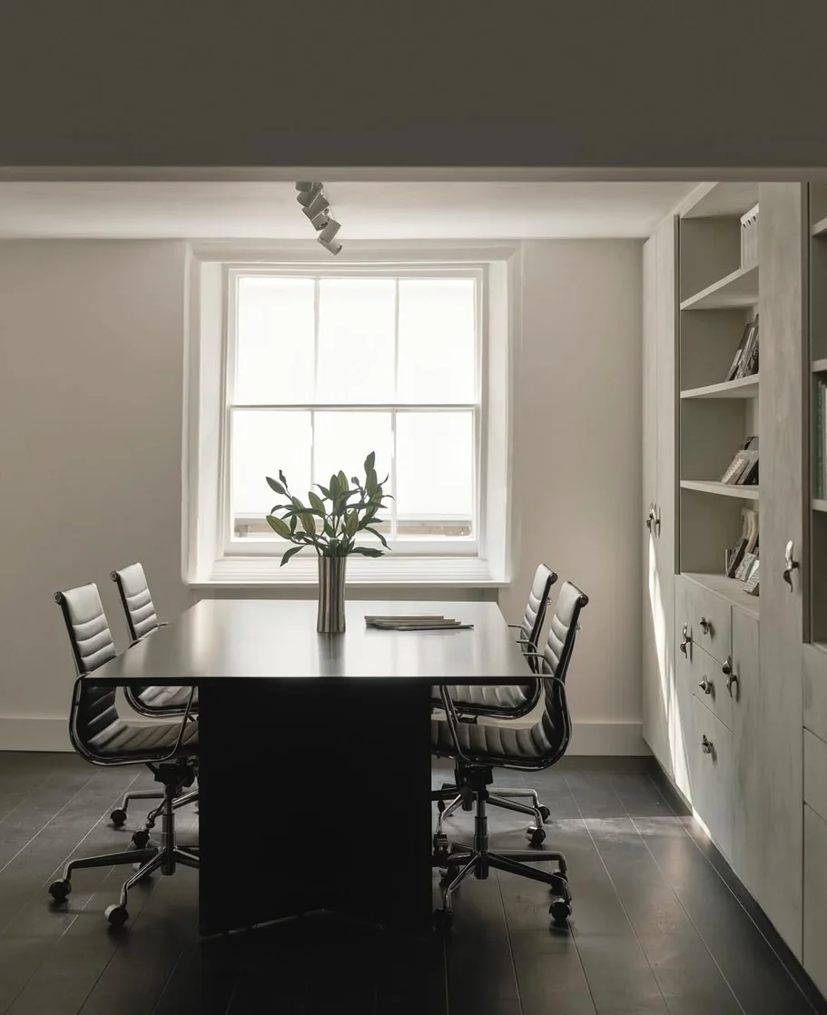 Profile Plastering London - Clay and Lime Plaster luxury surfaces - Office Space
